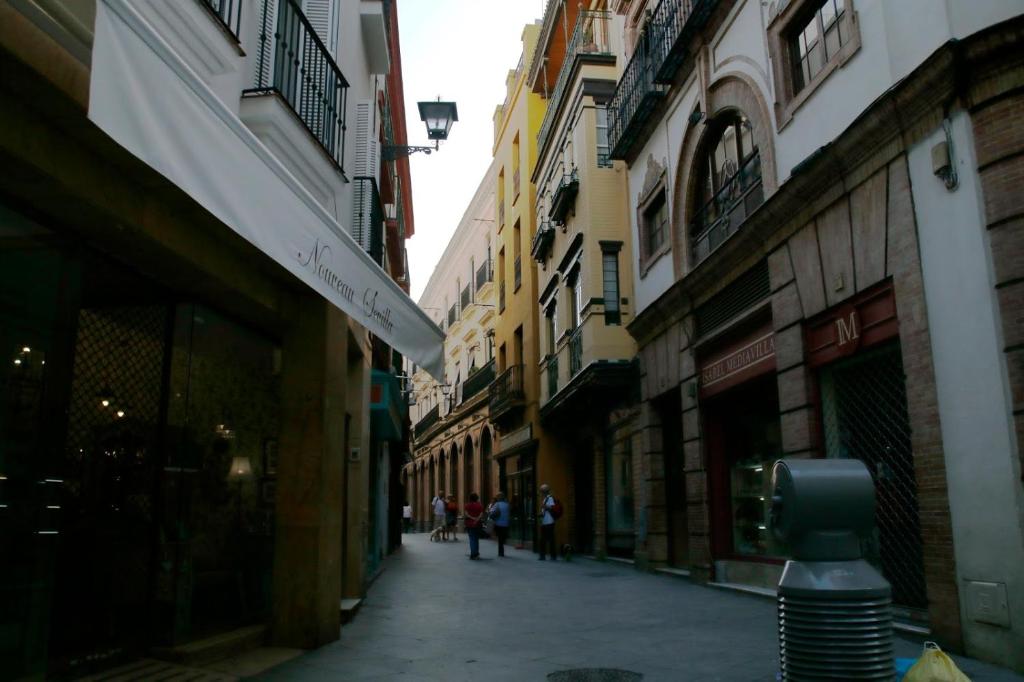 Apartment Eva Recommends Francos 40, Seville, Spain - Booking.com
