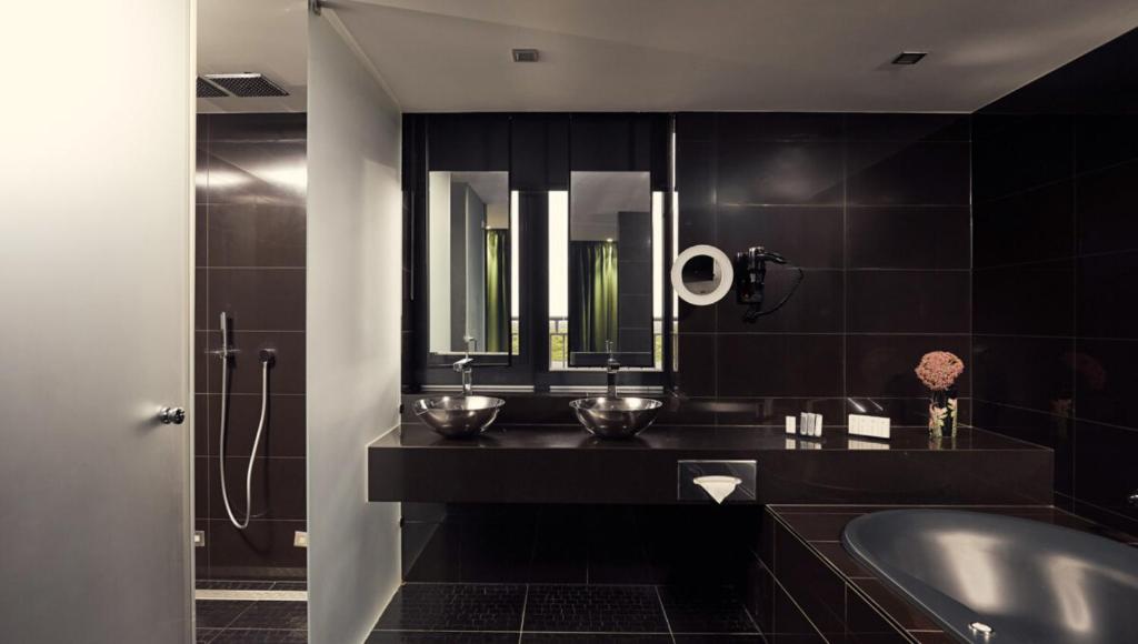 Koupelna v ubytování Van der Valk Hotel Eindhoven
