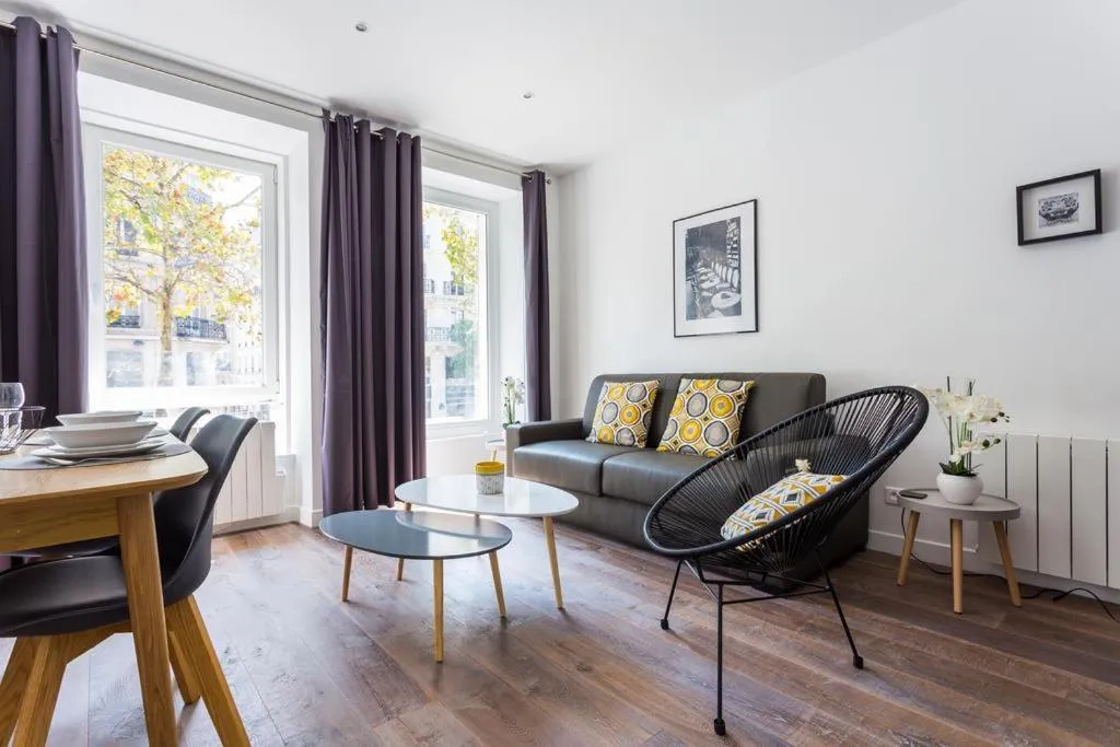CMG Sebastopol / Strasbourg - Saint Denis, Paris, France