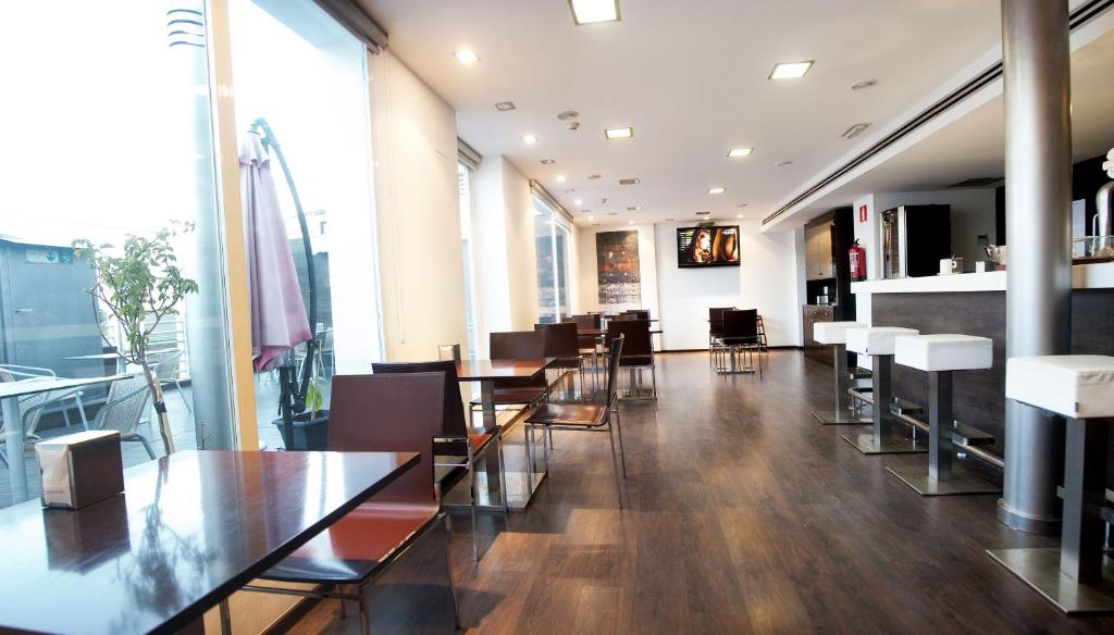 Hotel Universal by Maxi Hoteles - Resim 30