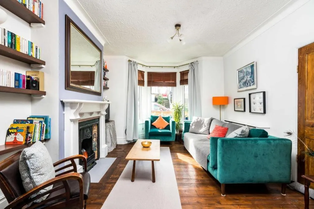 NEW Super 3BD Family Home Stunning London Views, Londra, Marea Britanie