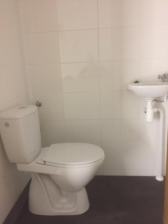 Koupelna v ubytování Op Nijverdal