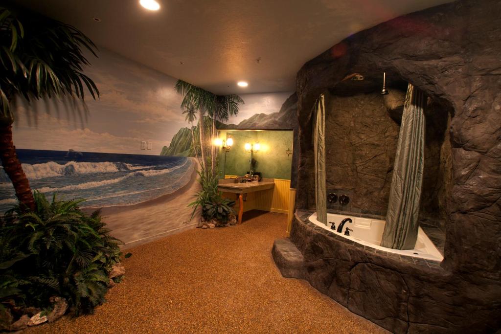 Destinations Inn Theme Rooms - King Room - Tema De Hawaii