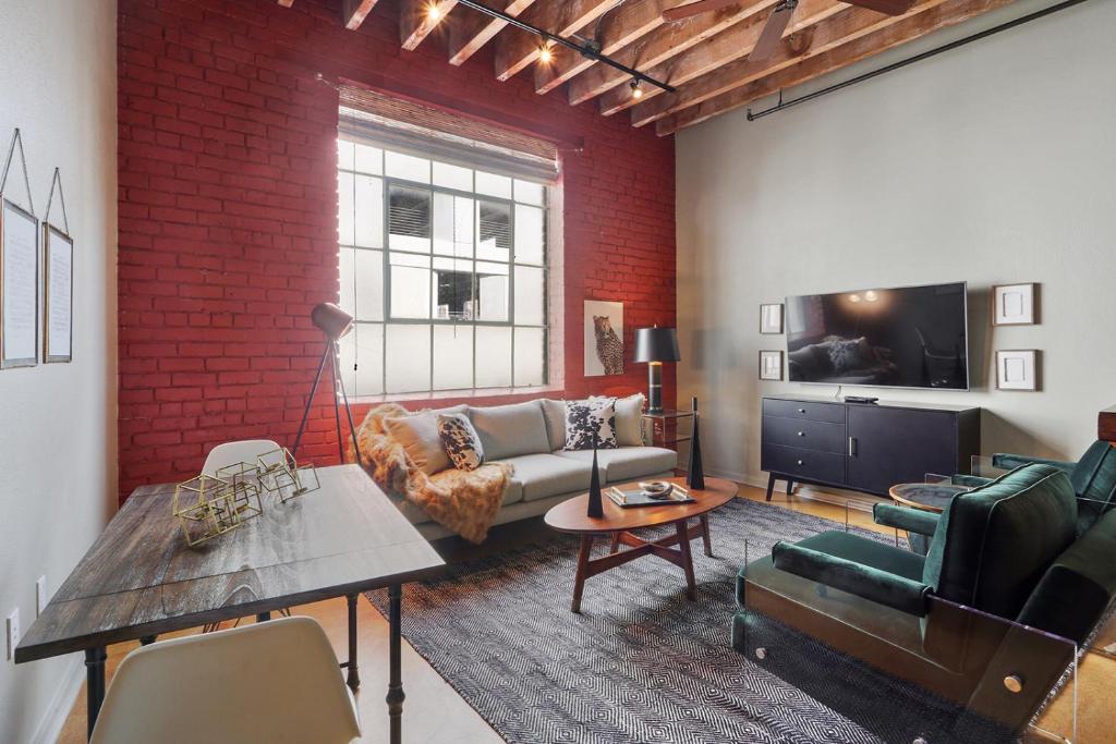 LiivUP Warehouse Apartments photo