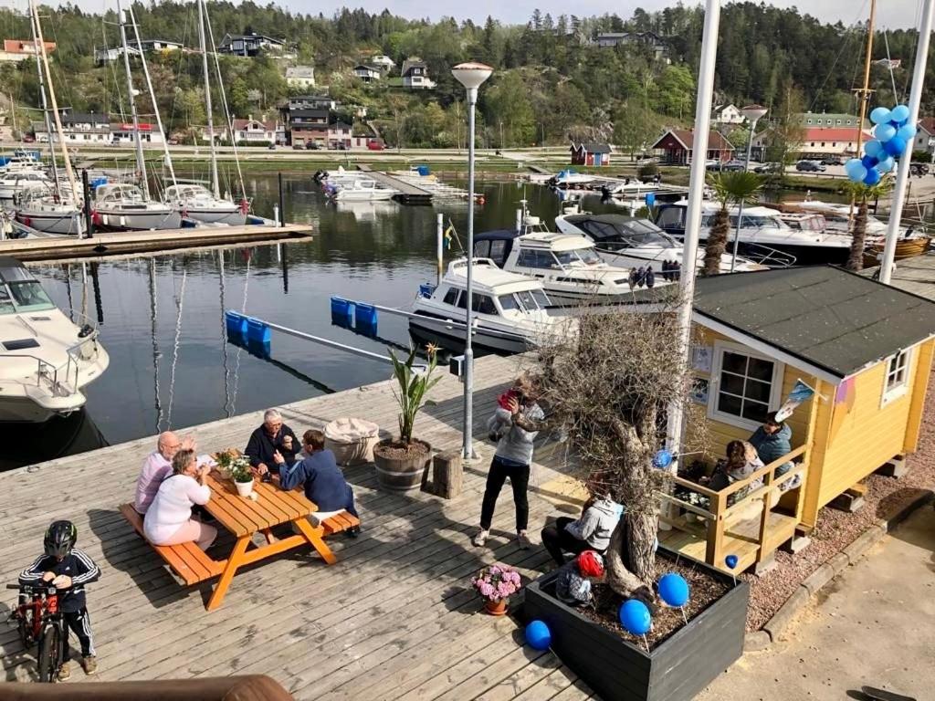 Hosté ubytování Henåns Hostel in the Marina
