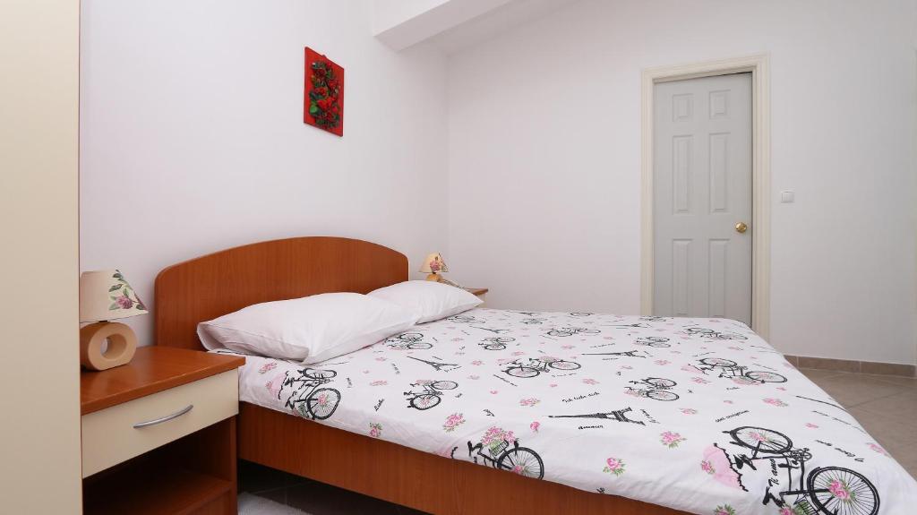 Pansion Komfor Moča - Double Room With Partial Sea View