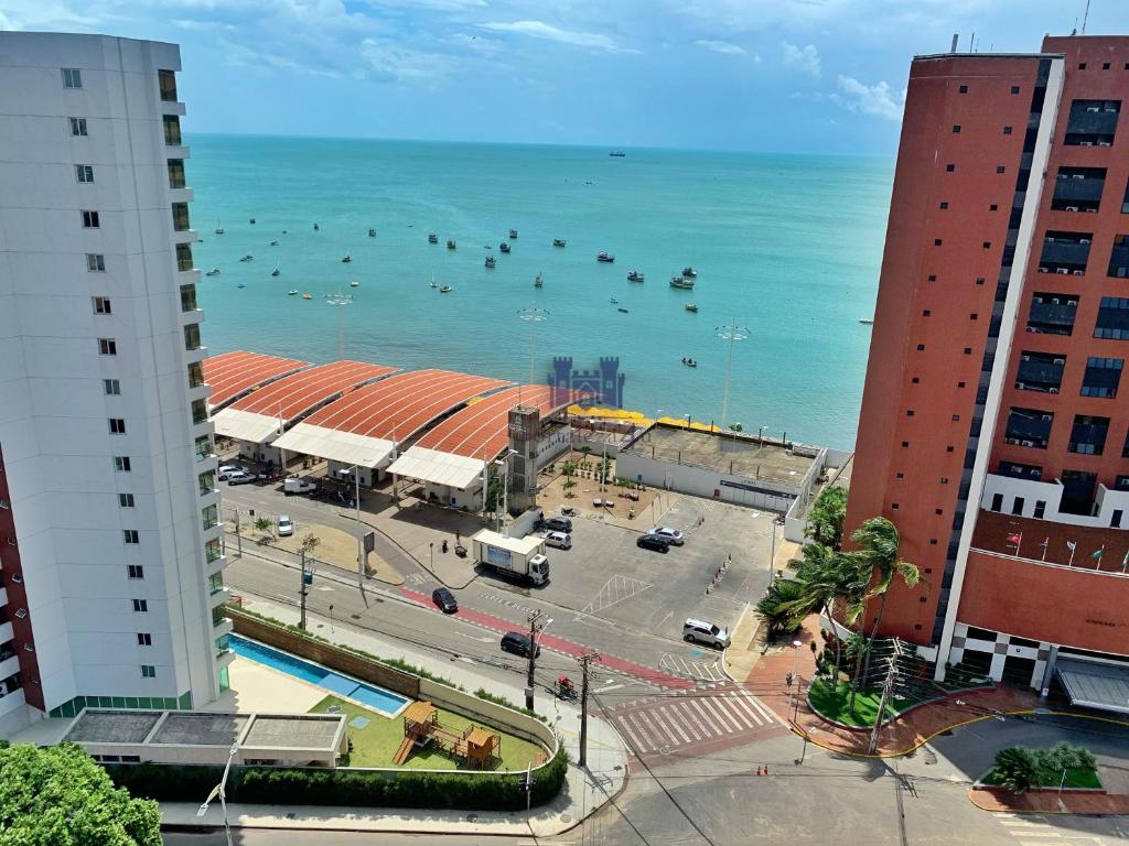  Apartamento com 2 quartos e vista para o mar