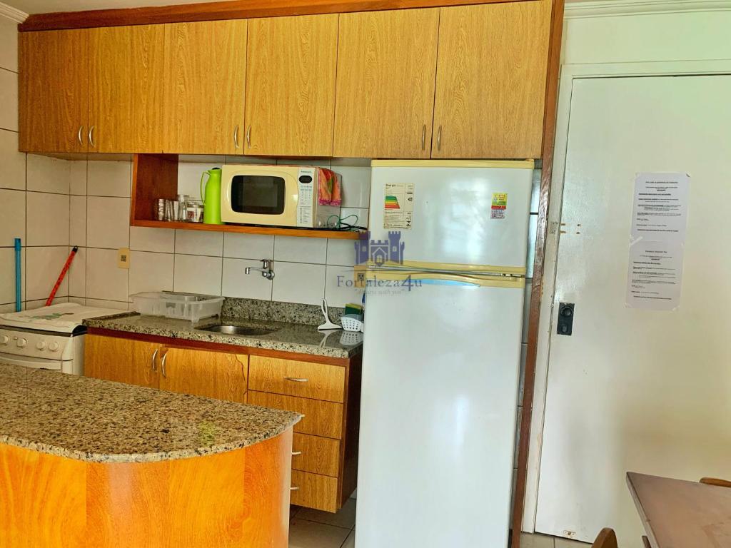  Apartamento com 2 quartos e vista para o mar