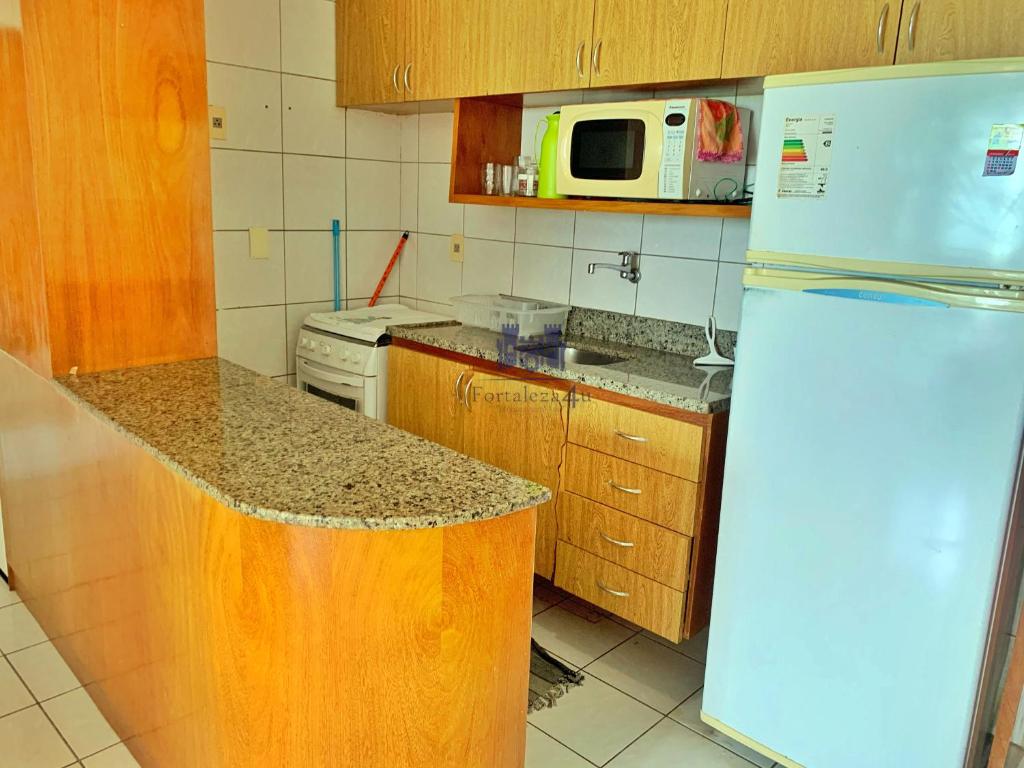  Apartamento com 2 quartos e vista para o mar