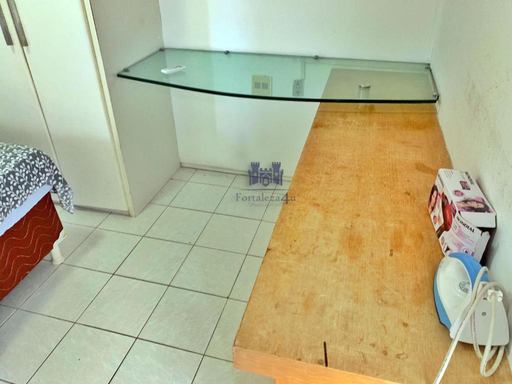  Apartamento com 2 quartos e vista para o mar