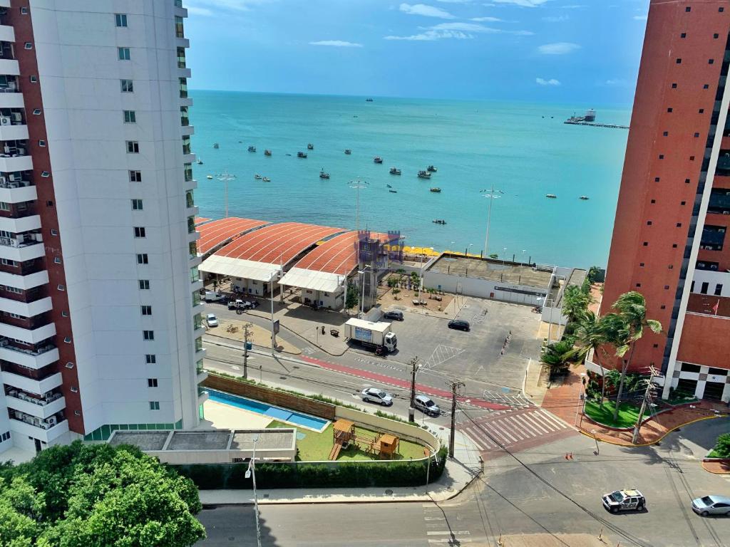  Apartamento com 2 quartos e vista para o mar