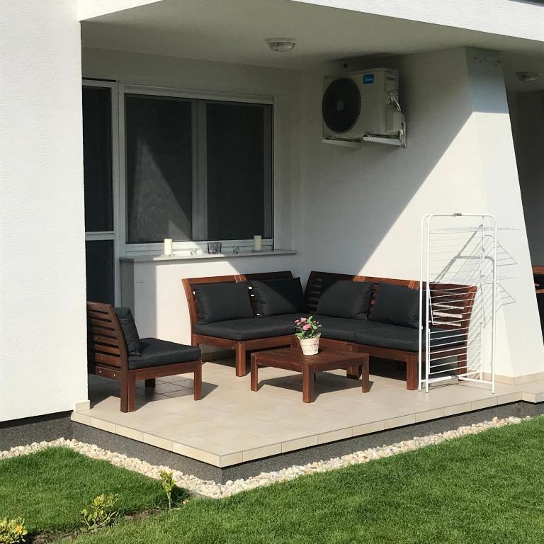 Posedenie v ubytovaní Ádi apartman