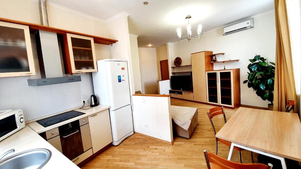 Kuchyň nebo kuchyňský kout v ubytování Real Home Apartments in Kiev Center