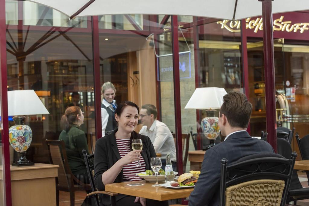 Maritim Hotel Köln - Resim 17