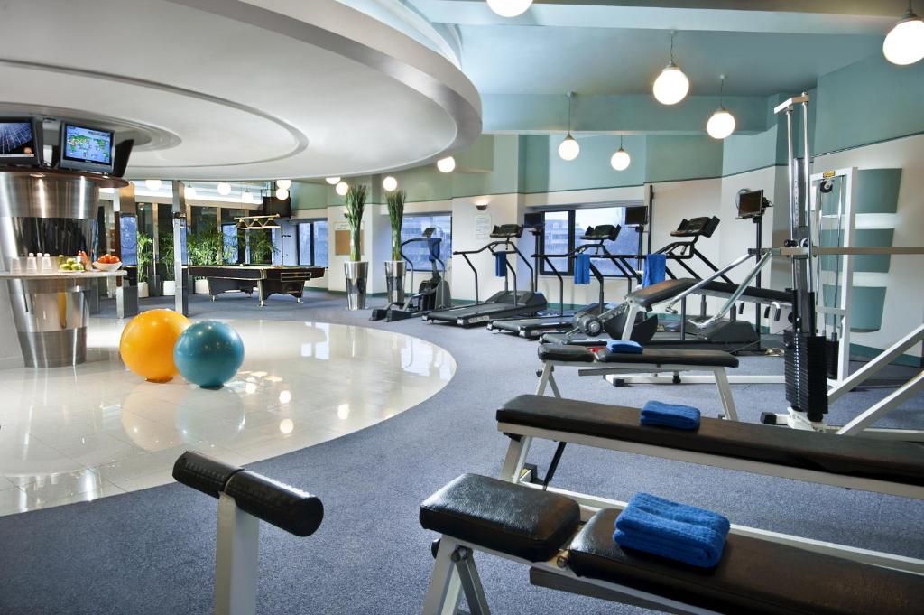 Fitness centrum a/nebo fitness zařízení v ubytování Somerset International Building Tianjin