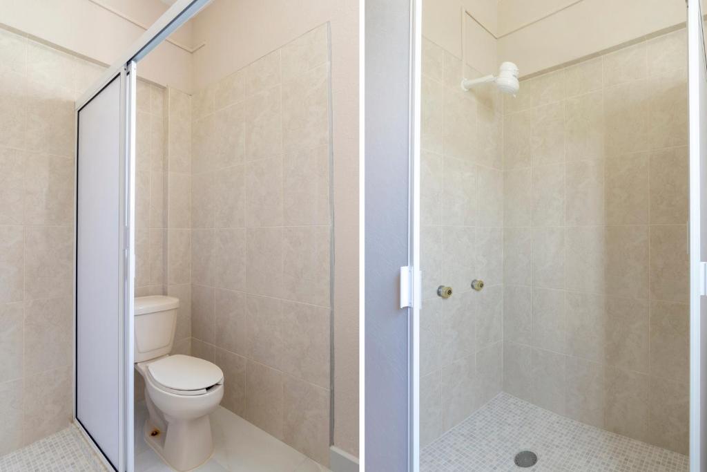 Koupelna v ubytování Grand View Suites