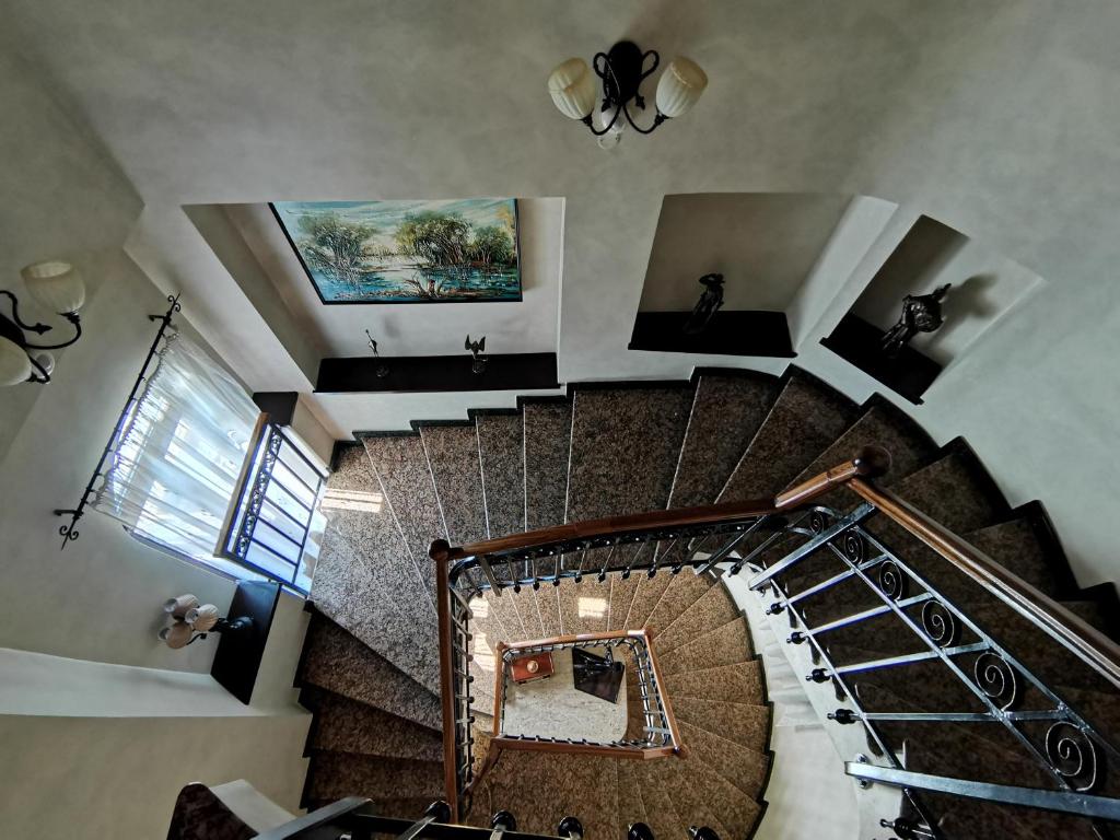 Hotel Carol - Resim 13