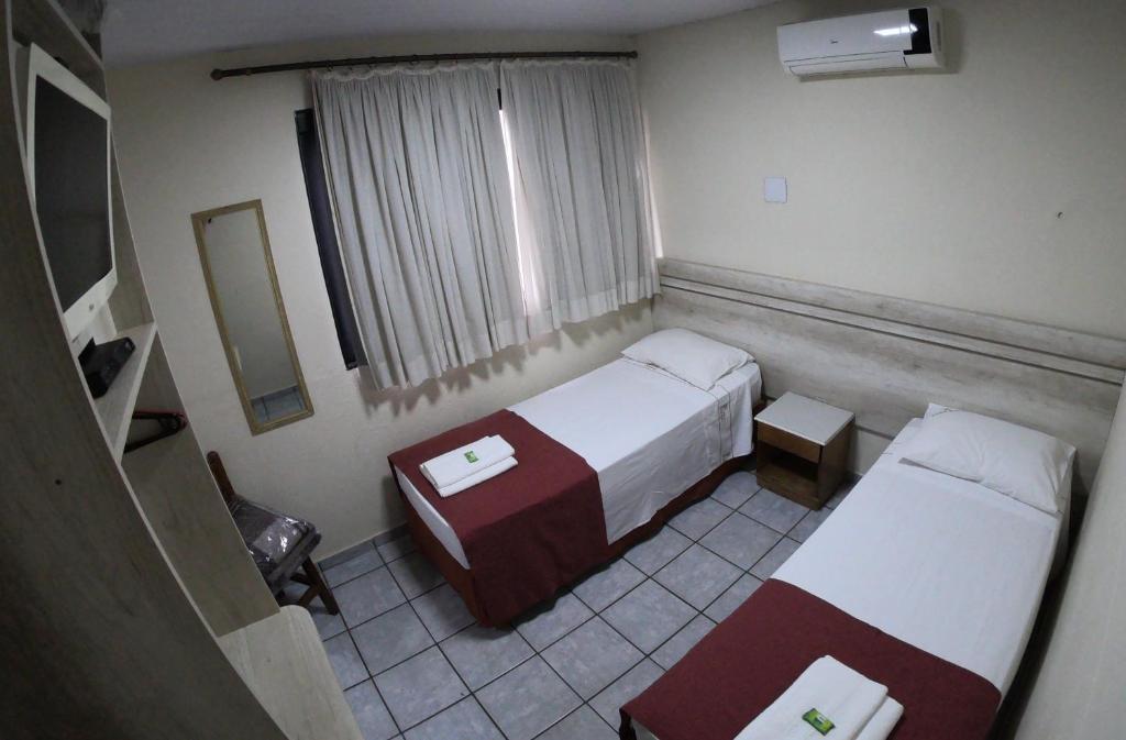  Hotel Colonial