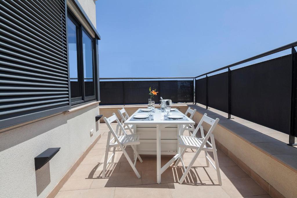 Hotel Acta Laumon - Two-Bedroom Apartment With Terrace