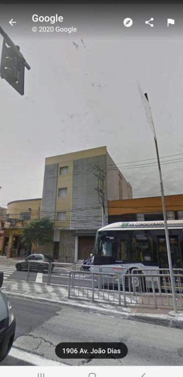  Hause João Dias