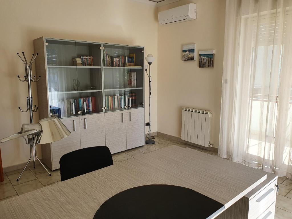 Biblioteka w apartamencie