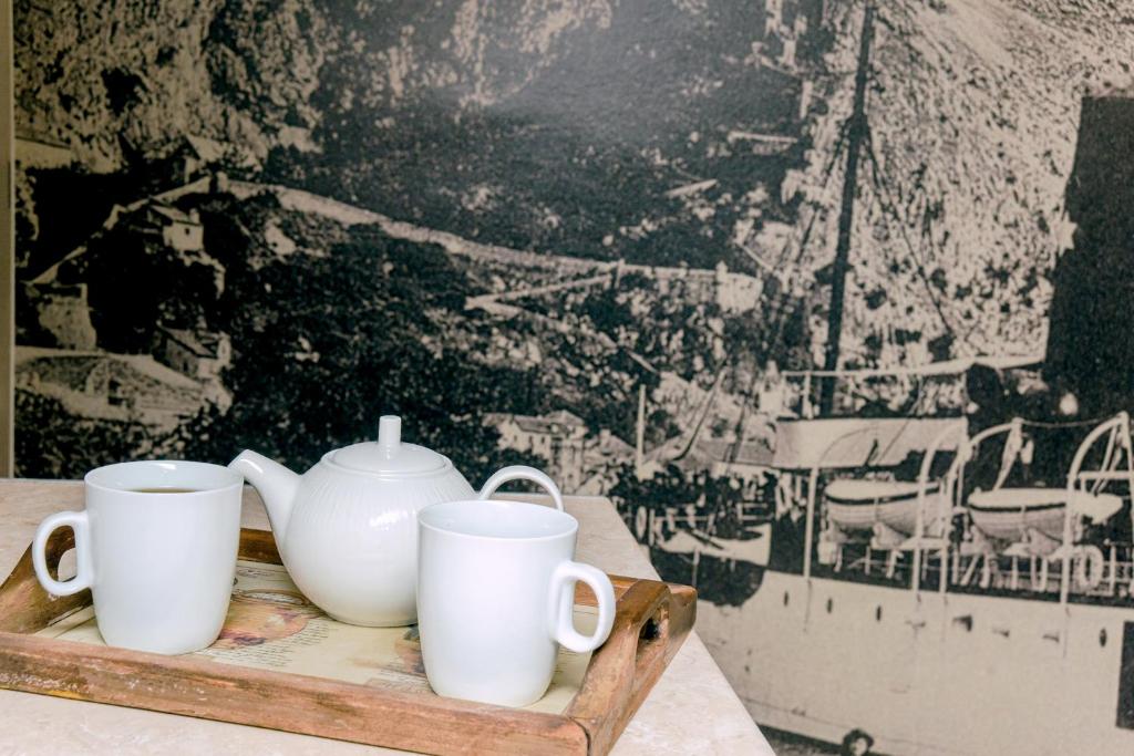 D & Sons Apartments - 13