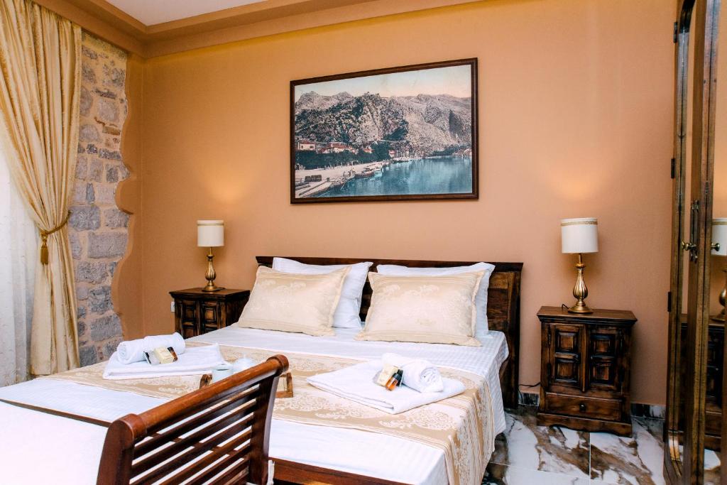 D & Sons Apartments - 16