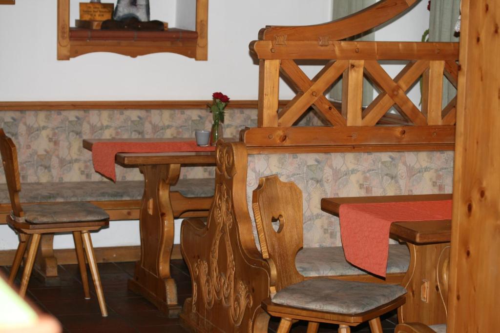 Restaurace v ubytování Waldpension Jägerstüberl