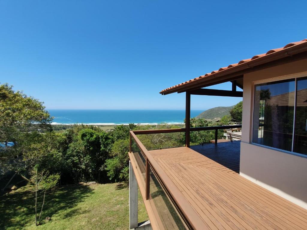  SILVEIRA SUNSHINE - CASA COM VISTA ESPETACULAR PARA A SILVEIRA
