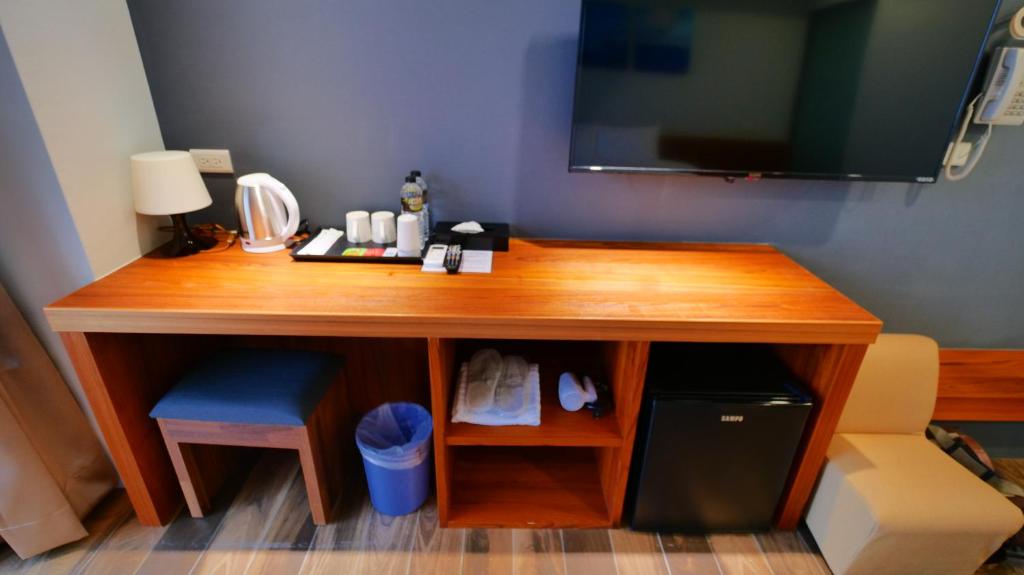 Příslušenství pro přípravu čaje a kávy v ubytování Apause Hotel