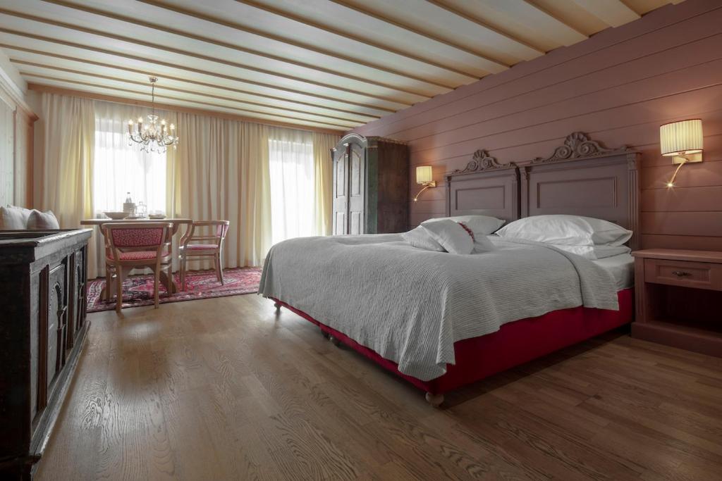 Posteľ alebo postele v izbe v ubytovaní Hotel La Perla: The Leading Hotels of the World