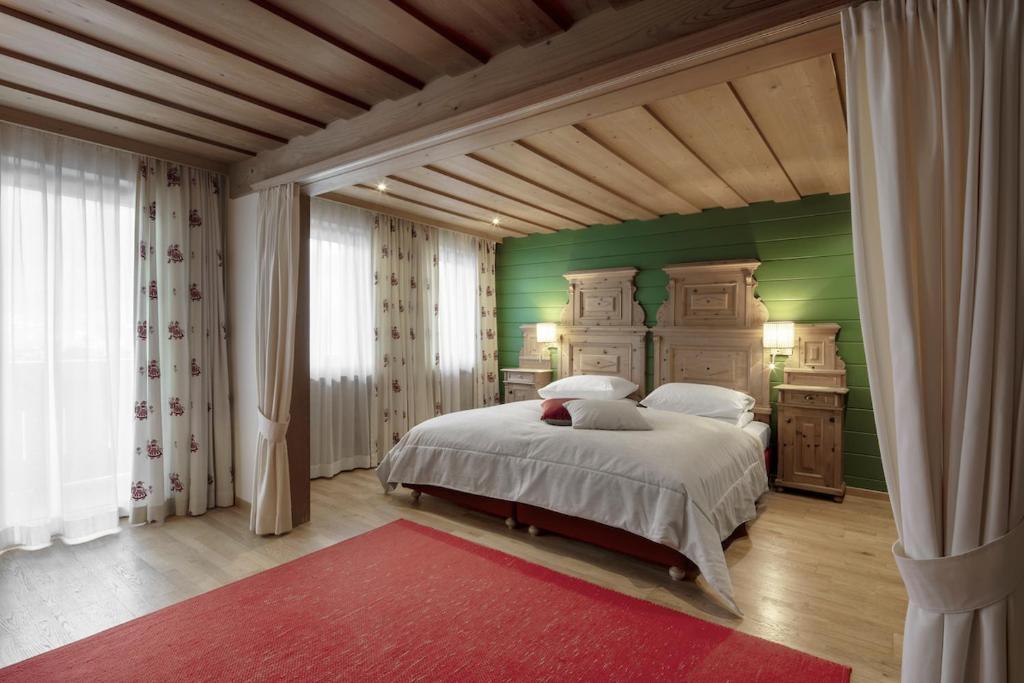 Posteľ alebo postele v izbe v ubytovaní Hotel La Perla: The Leading Hotels of the World