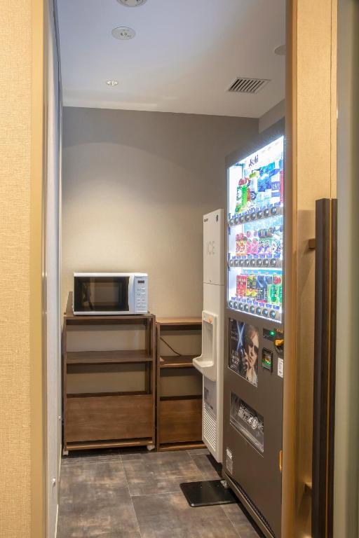 ホテル京阪名古屋にあるキッチンまたは簡易キッチン