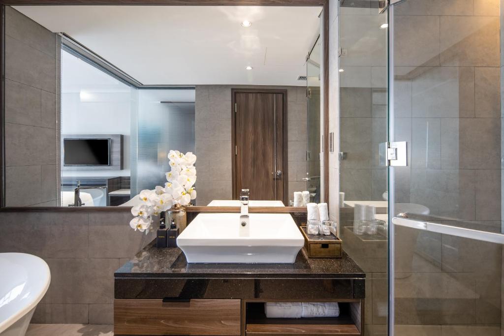Phòng Có Giường Cỡ King Nhìn Ra Biển - Ưu Đãi Spa