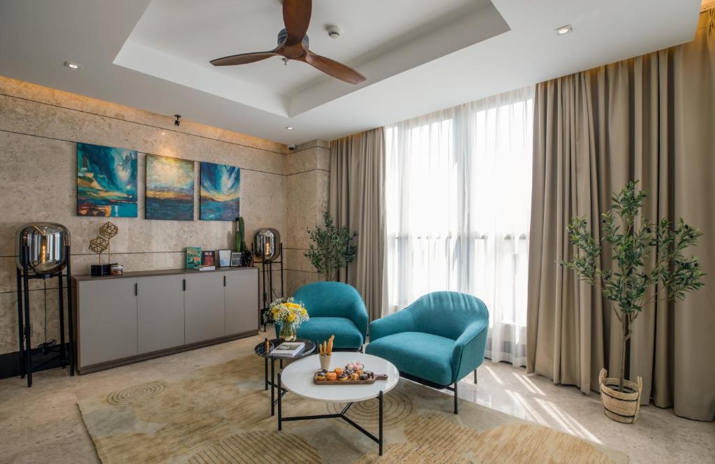Căn Hộ Áp Mái Ocean Nhìn Ra Một Phía Biển