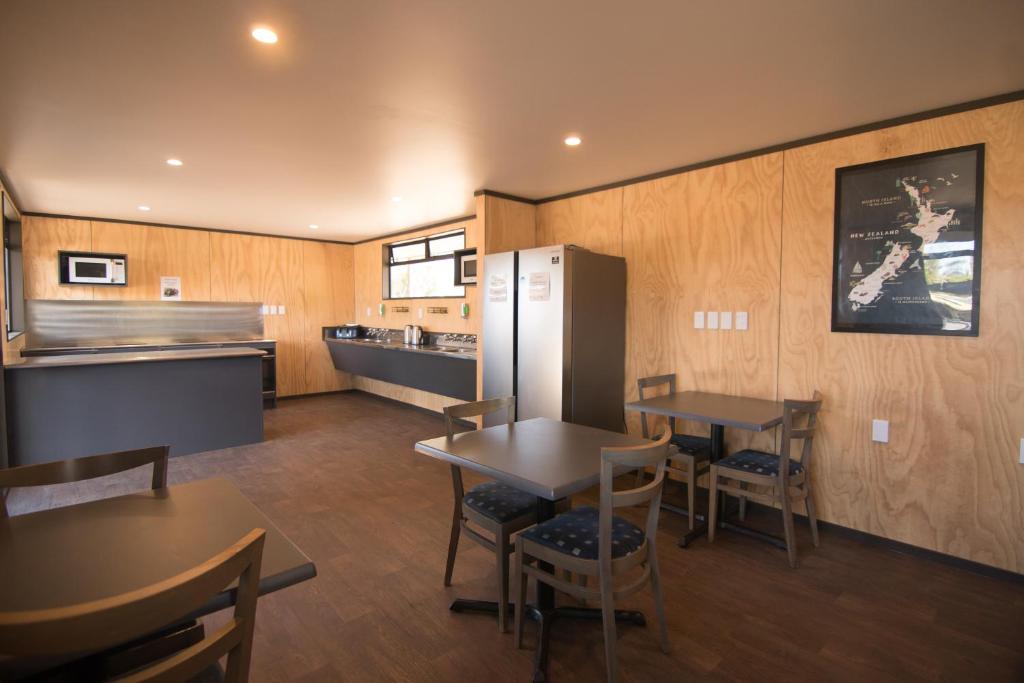 Parklands Motorlodge & Holiday Park - Resim 40