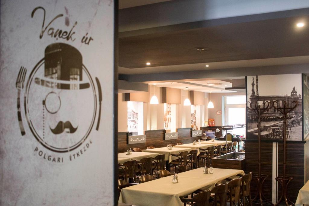 Green Hotel Budapest - Resim 31