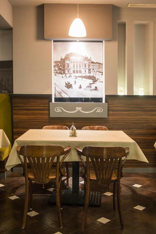 Green Hotel Budapest - Resim 32