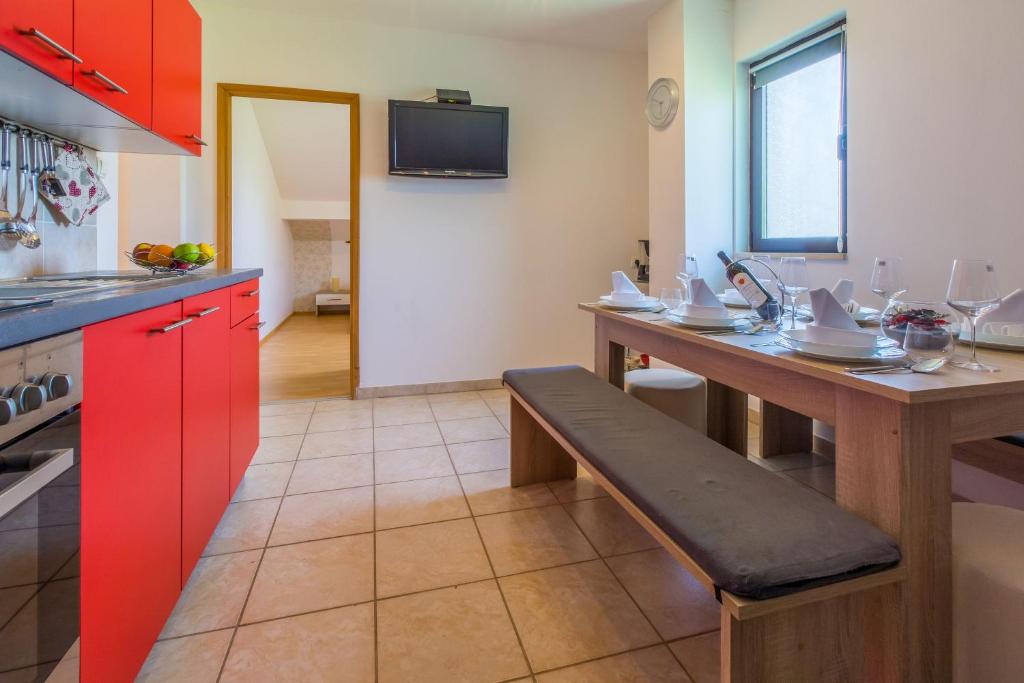 Kuchyňa alebo kuchynka v ubytovaní Apartment LINDA