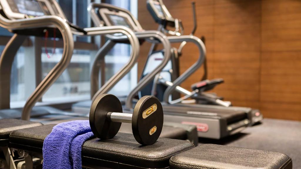 Centrul de fitness și/sau facilități de fitness de la Hotel Indigo Hong Kong Island by IHG