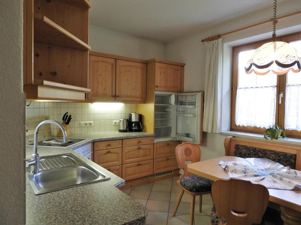 Kuchyňa alebo kuchynka v ubytovaní Haus Goldeck