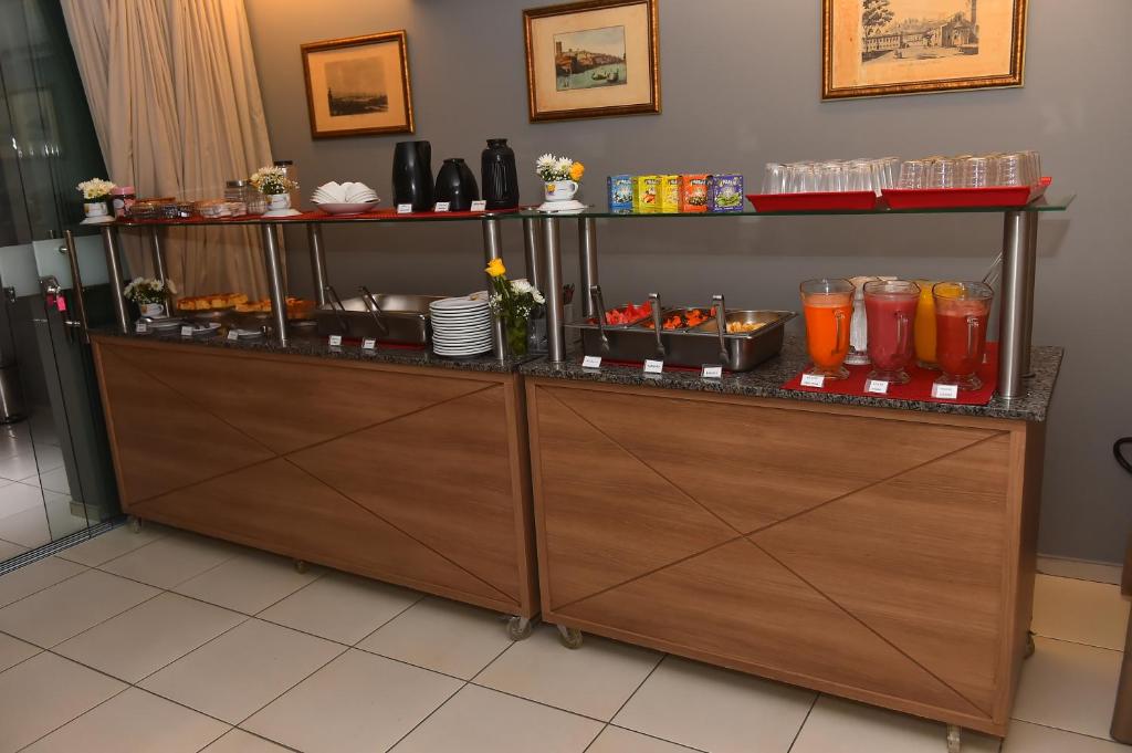 Nápoje v ubytování Hotel Três Caravelas