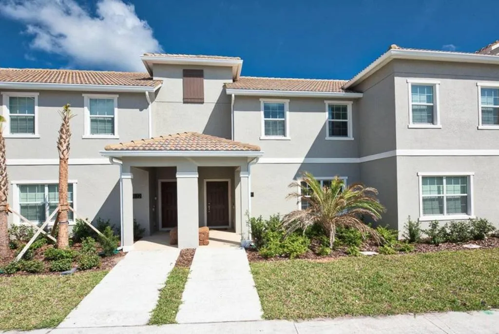 Location! Location! - 4 Bedroom with Private Pool!! - Townhouses for Rent in Kissimmee, Kissimmee, Statele Unite ale Americii