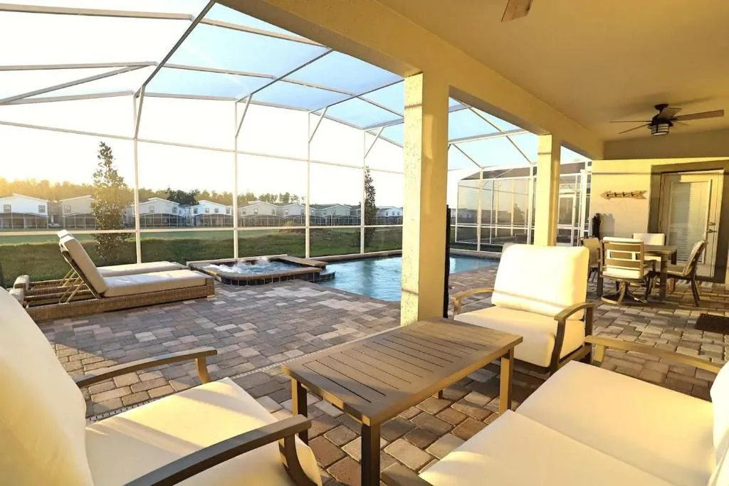 Stylish 6 BD home with pool/spa 20min to Disney - Villas for Rent in Four Corners, Kissimmee, Statele Unite ale Americii