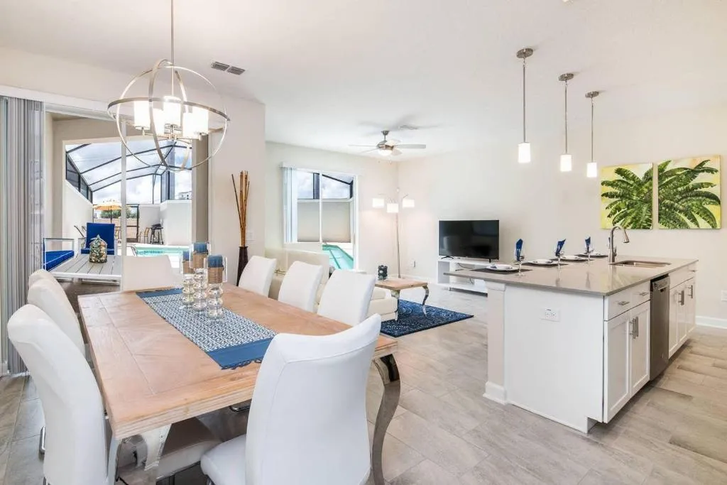 4 Bedroom Vacation Home next to Disney w/ private pool - Townhouses for Rent in Kissimmee, Kissimmee, Statele Unite ale Americii