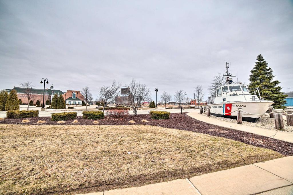 Steps to Waterfront and Dtwn Sturgeon Bay Escape! - Departamento