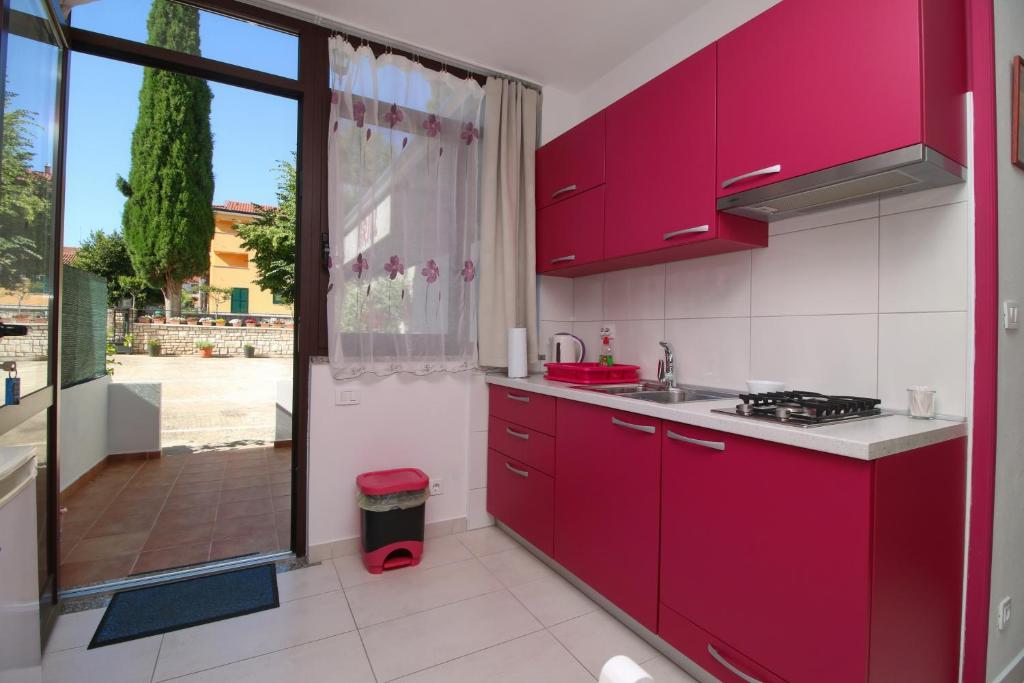 Kuchyň nebo kuchyňský kout v ubytování Apartment Svid