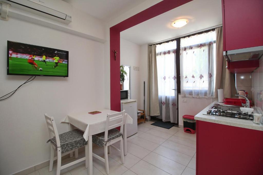 Kuchyň nebo kuchyňský kout v ubytování Apartment Svid