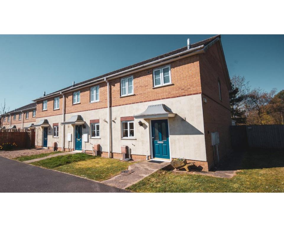 Rider Gardens Holiday House, Boston Updated 2024 Prices