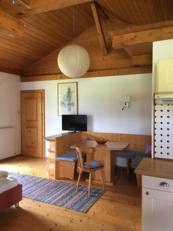 Kuchnia lub aneks kuchenny w obiekcie Pension Christoph